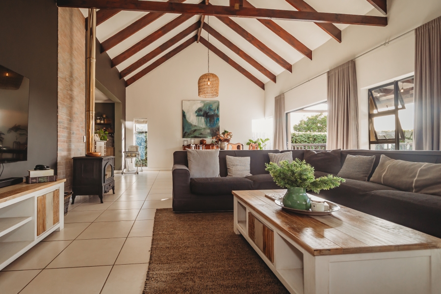 4 Bedroom Property for Sale in Kraaibosch Manor Western Cape